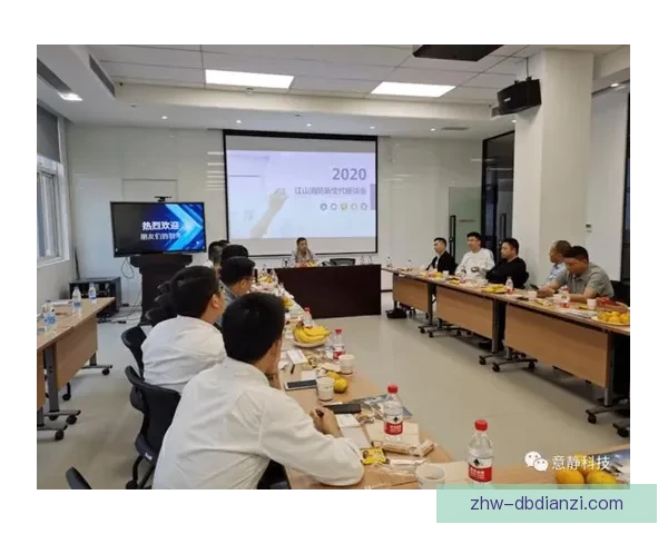 游泳杯赛：挥泪告别，新生起航