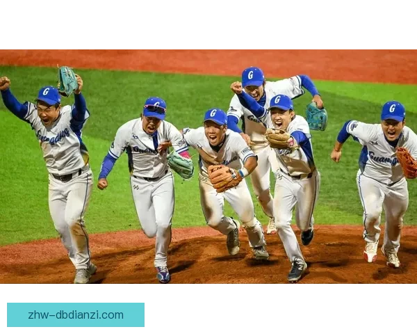 棒球赛场热闹开启，冠军归属争夺激烈