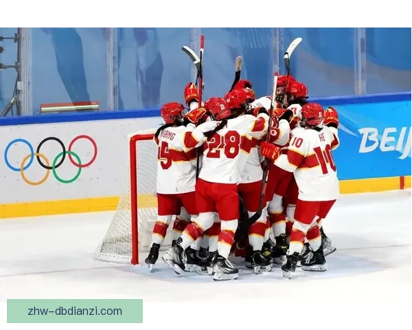 激情碰撞！冰球联赛风云再起